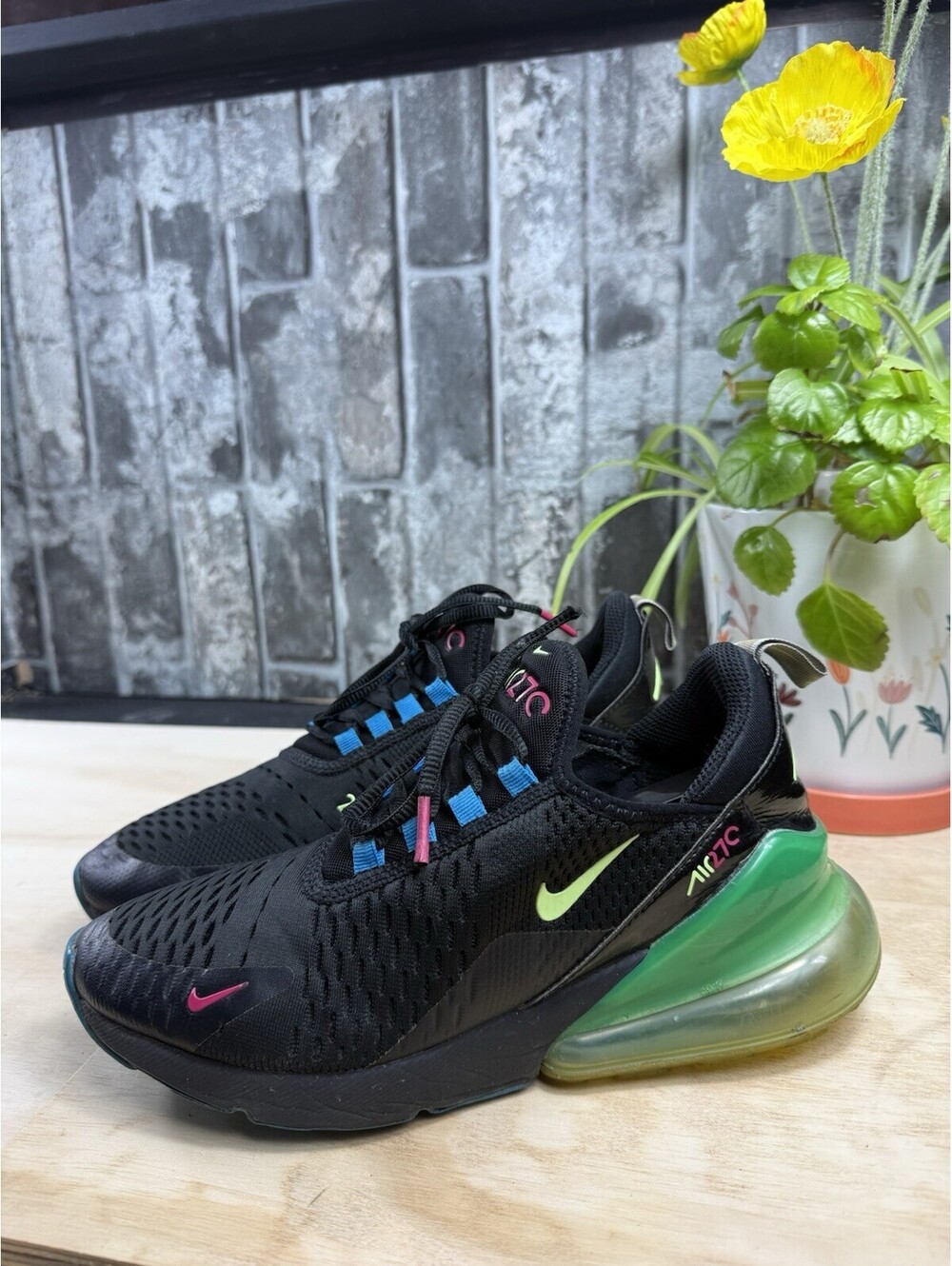 Nike Air Max 270 Men's Black/Green/Blue/Pink Low Top Lace-Up Sneaker DD9715-001
